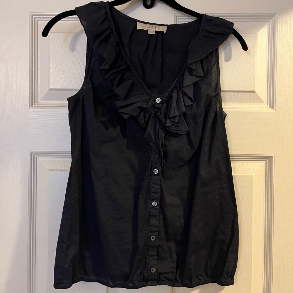 LOFT navy sleeveless blouse with ruffles - size XS